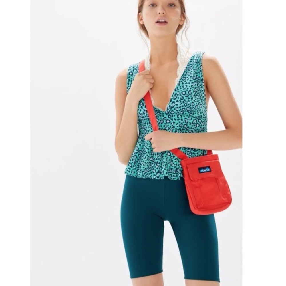 Urban Outfitters Heloise Plunging Peplum Top Size Small